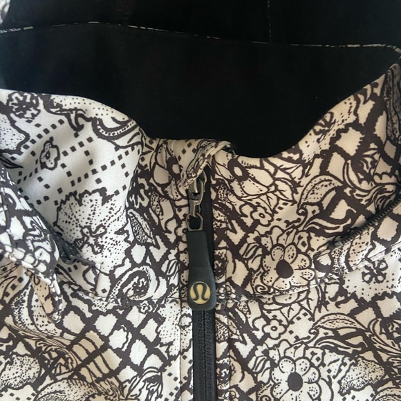 Lululemon Jacket - Picture 4 of 4